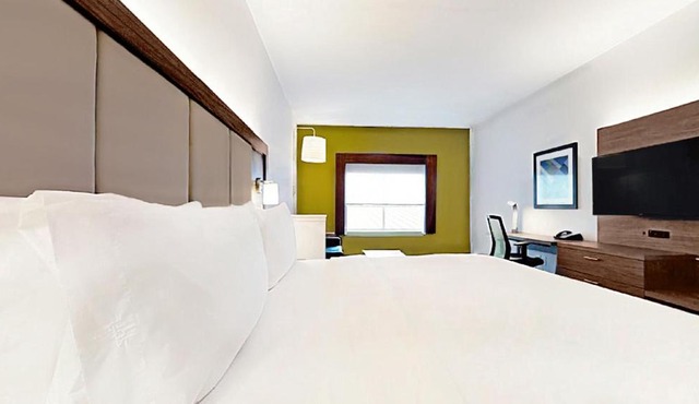 Holiday Inn Express & Suites - Chalmette - New Orleans S by IHG