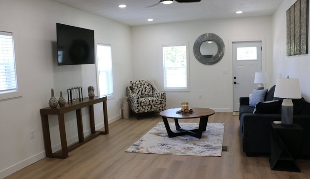 Home in Fredericksburg, IA-Newly Renovated!