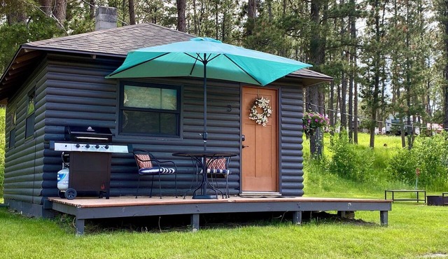 Horse Creek Resort - Cabin 4