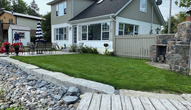 Idyllic Cottage on Spring Fed Lake