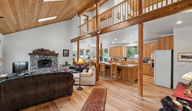Inviting mountain home in the heart of Graeagle