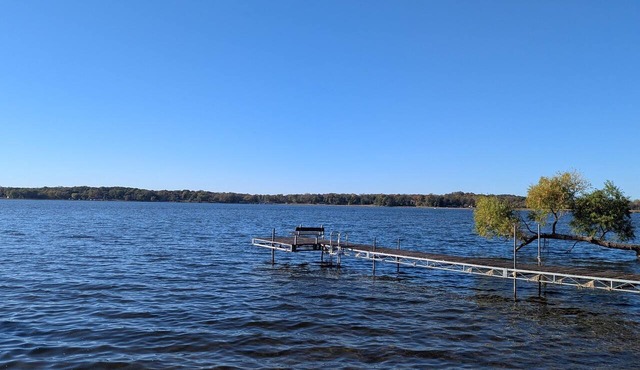 Island Cabin, Clearwater Lake MN (Boat Required)