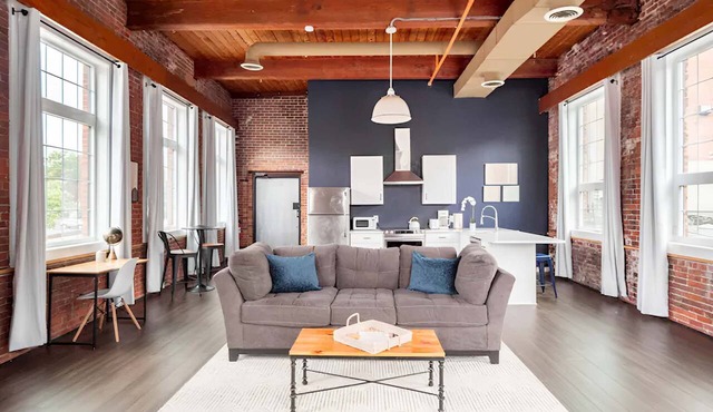 Jennifer’s Historic Penthouse Loft | City Views