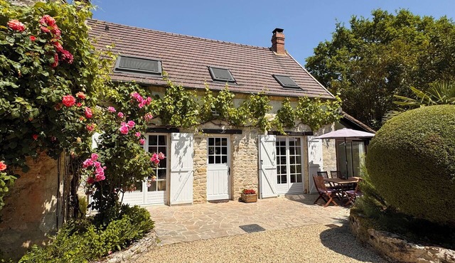 La Maison des Roses - A charming house with a garden