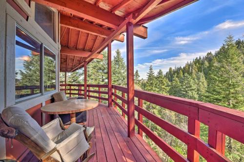 Lake Arrowhead Cabin w/Deck & Stunning Mtn Views!