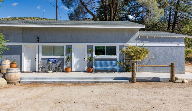 Lake Hughes Apartment Unit A