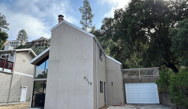 Lake Nacimiento 3-bedroom 2 bath lake home in Oakshores gated community