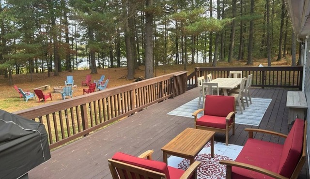 Lakefront Beauty with Hot Tub and Dock