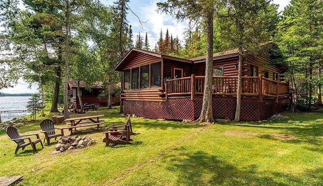 Lakeside Cabin Rental for Unforgettable Family Glamping Escapes to Ely, Minnesota
