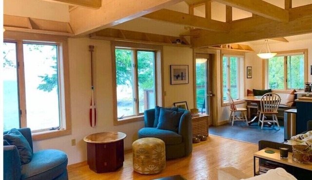 Lakesong Cottage