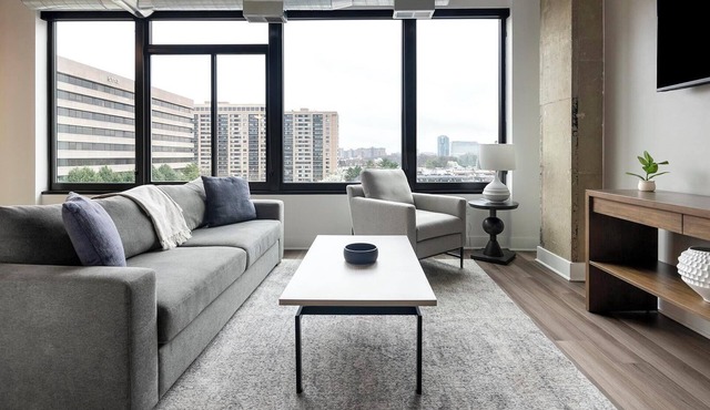 Landing | Chic 1BD, Gym, Game Room