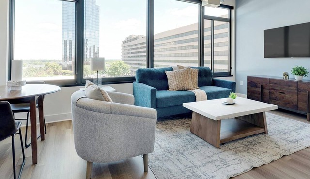 Landing | Chic 1BD, Game Room, Gym