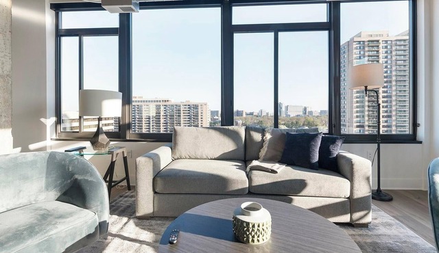 Landing | Chic 2BD, Gym, Game Room