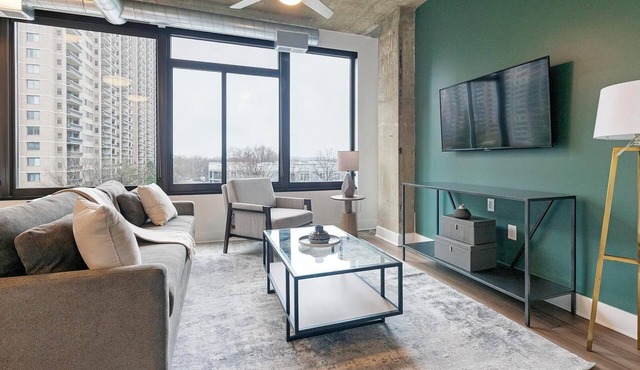Landing | Stunning 1BD, Game Room, Gym