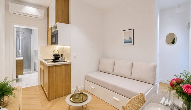 Lavie Maison : Hot Tub & AC Near Arc de Triomphe