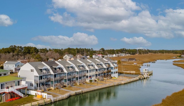Lighthouse Pointe by Seaside Vacations & Sales