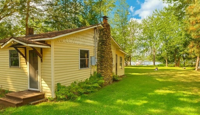 Little Rock Nature Escape Lake Cottage