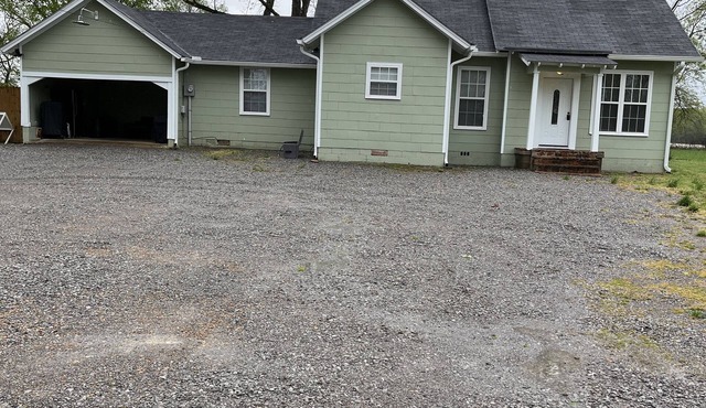Located 3 miles to Grenada Lake