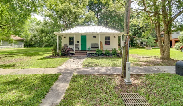 Louisiana Escape w/ Deck & Smart TV