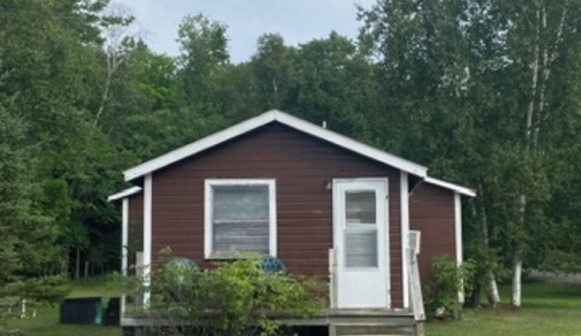 Lovely 2-bedroom cabin North of Bemidji