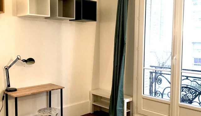 Lovely furbished studio - 20th district of Paris. Close to the Mama shelter