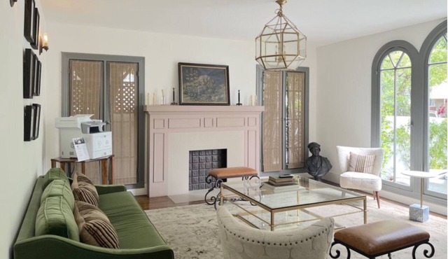 Lovely Serviced Studio Apartment With Franklin View