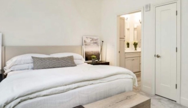 Luxury Apartment w/ indoor hot tub and other amenities