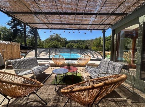 Maison de campagne avec piscine au bord de l'Eure 1h de Paris