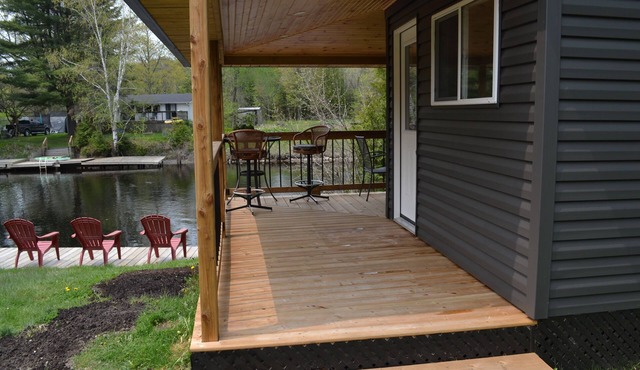 Margaret's cottage 4 Br water front.
