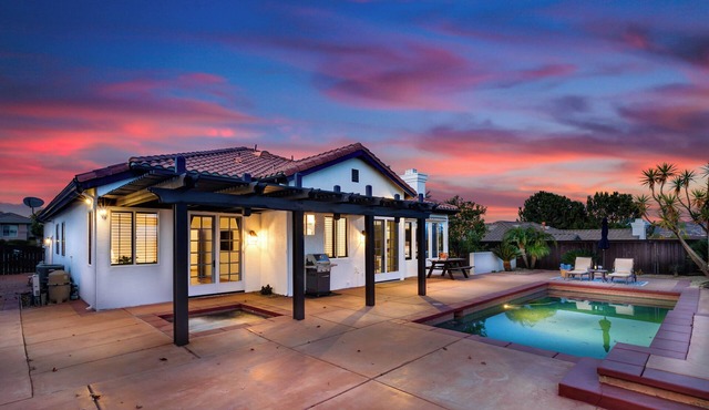 Minutes to Temecula Wineries, 4Bed/Pool/Spa/Views! Refreshed Spanish Hacienda