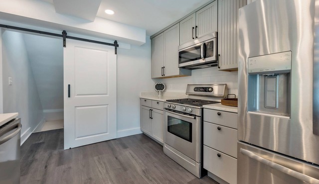 Modern Farmhouse for Rent - 5 mins from downtown Bethesda!