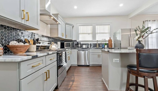 Modern Gem | 2 Homes Rental, Sleeps 10, Large Groups!
