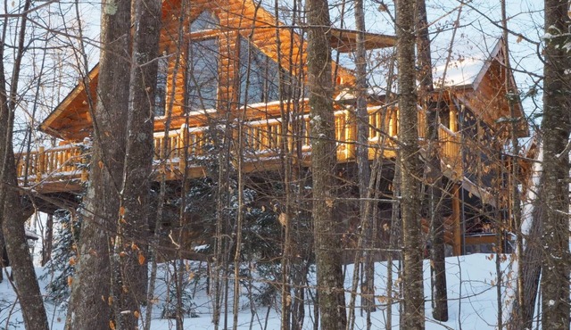 Modern Log House-Nelson Lake Hayward, WI