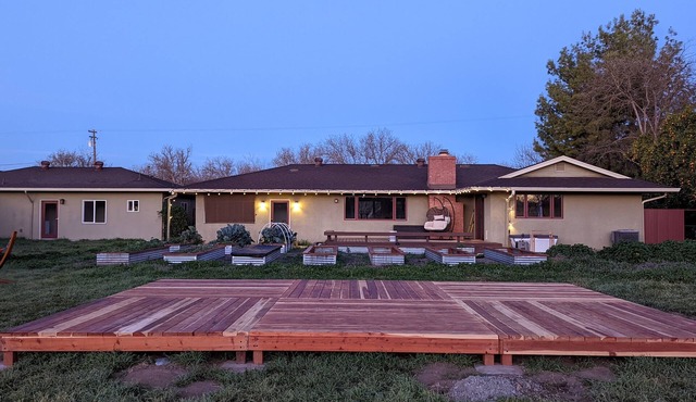 Modern, Private Countryside House. Peaceful Nature, Non-Toxic Soaps & Cleaners.