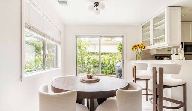 Montecito-Splendide Beachside retreat by Butterfly Beach and Rosewood Miramar.