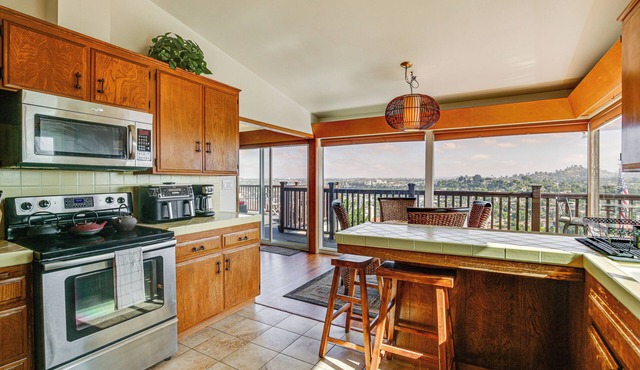Mt. Nebo Oasis in La Mesa w/Wraparound Deck