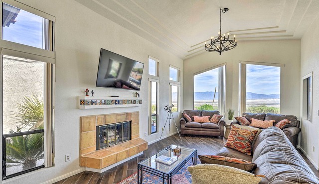 Mtn-View Borrego Springs Home on Golf Course!