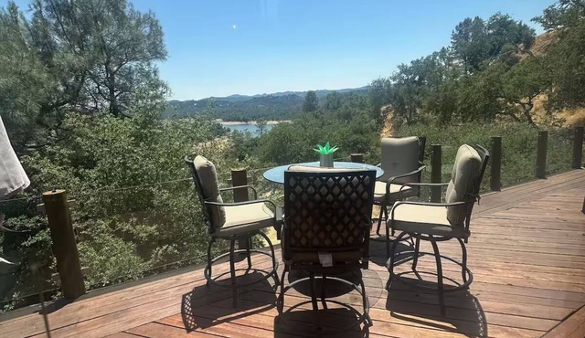 Naci Vista Retreat - Incredible Lake Views