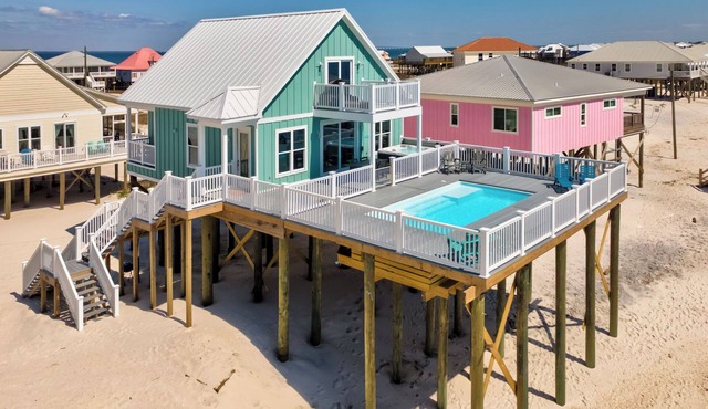New Construction! Beachfront, 3 Bedroom/3.5 Bath, Pool, Hot Tub, Pet Friendly