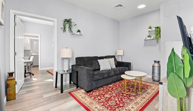 Nice 1BR Near Encore Boston 9n44