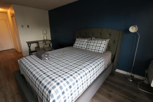 Nice Queed bed apt in Beverly Hills neighborhood