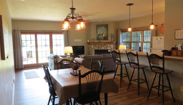 Northhaven - Great Family Value Retreat! Free WiFi