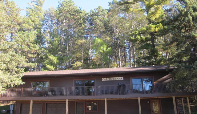 Oak - Large 1 BR on Big Sand Lake