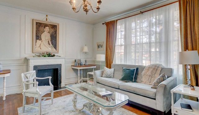“Olive”-Tranquil Apartment in historic Belhaven.