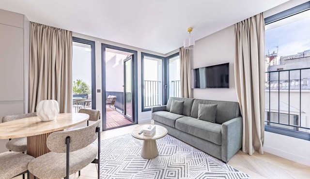 Opera - One Bedroom Terrace