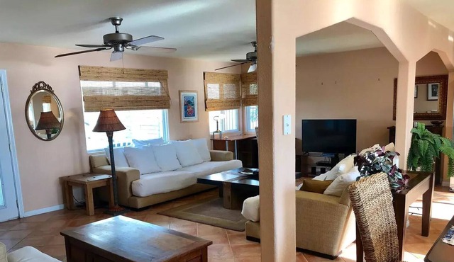 Opuluxe Canyon Panoramic Luxe