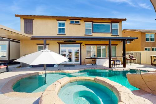 Outdoor Oasis w/Pool & Hot Tub: Perris Getaway