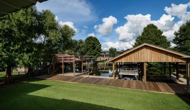 Oxbow Retreat | The Hidden Gem of False River