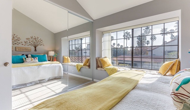 Oxnard Resort Townhome: Pool & Beach Access!