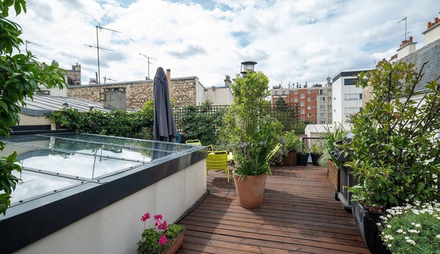 Par036 - Beautiful townhouse for rent in Paris